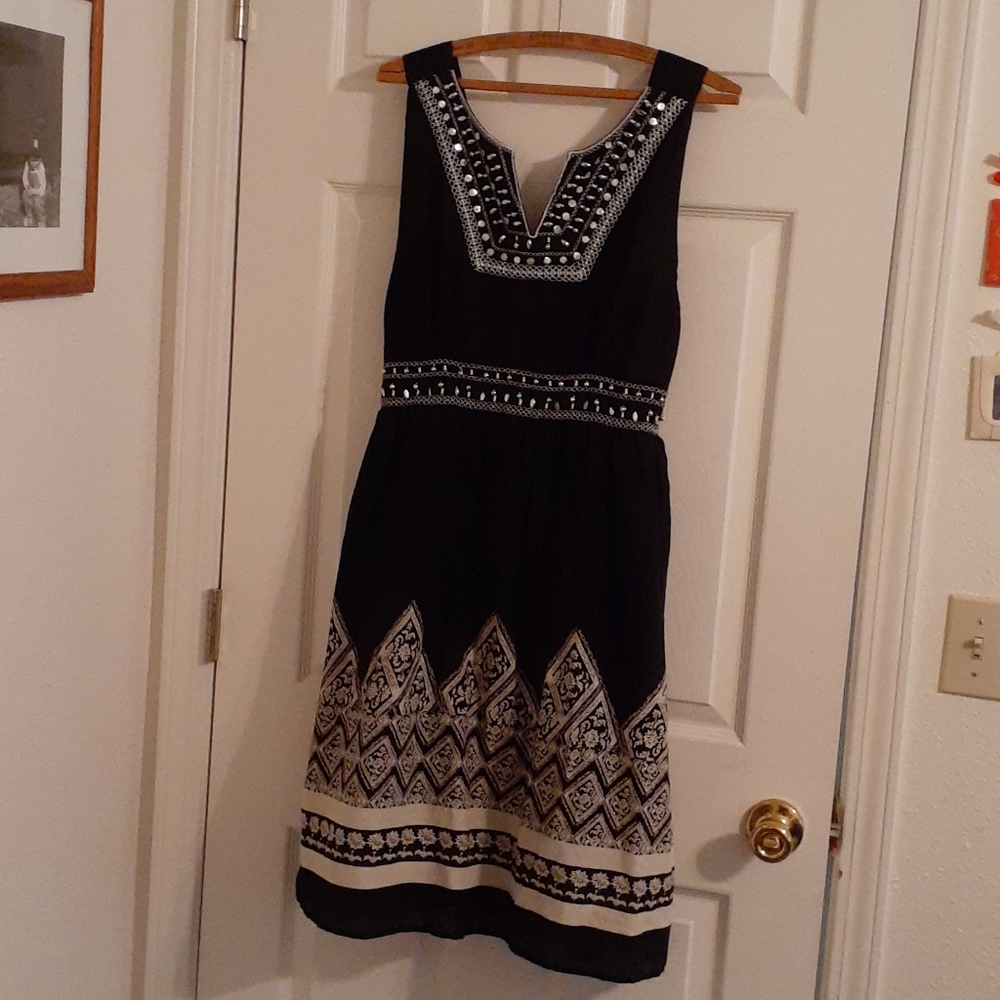 Cute black summer dress!
